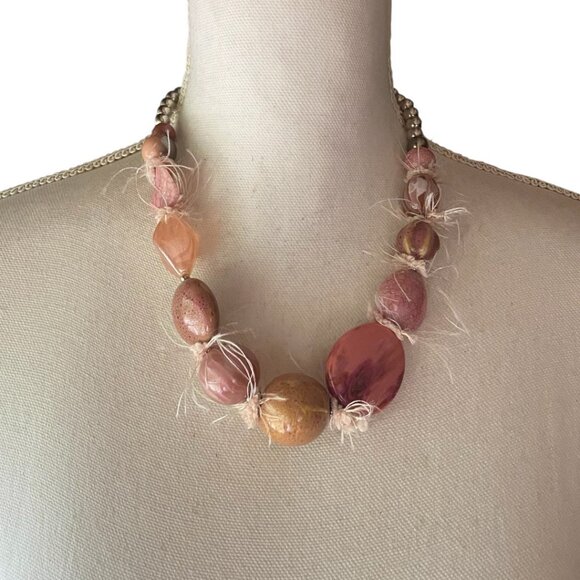 NWT Charming Charlie Y2K Pink Ceramic Beaded Fuzzy Statement Necklace 23" - Picture 1 of 8